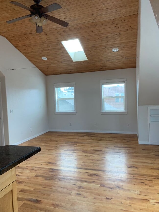 Photo - Studio in Downtown Bend with Garage