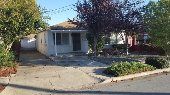Building Photo - Updated Duplex Unit in West San Jose!