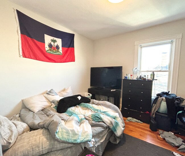 Photo - 151 E Cottage St Unit 3