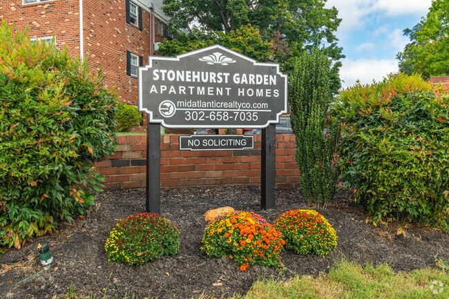 Stonehurst Garden