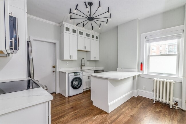 Photo - 369 Tappan St Unit 6