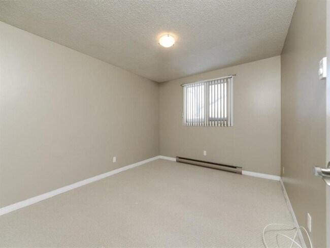 Photo - 1000 Markham Rd Unité 3244