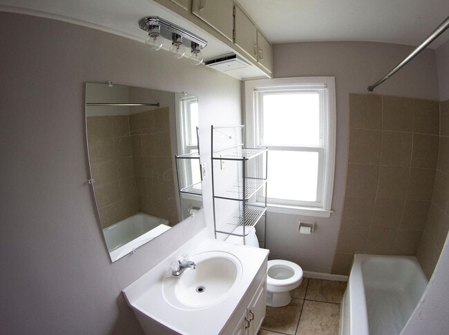 Building Photo - 3401 Smith St