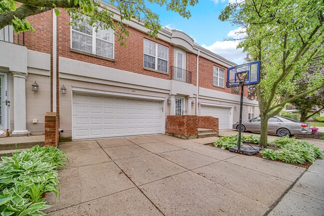 Photo - 364 Town Pl Cir Townhome