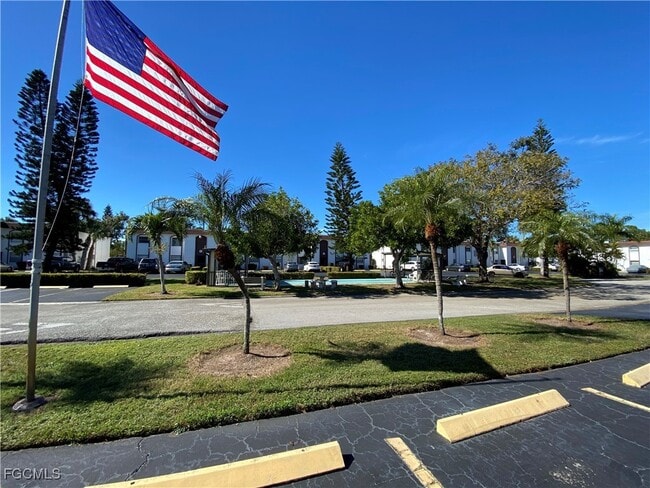 Building Photo - 2828 Jackson St Unit F-7