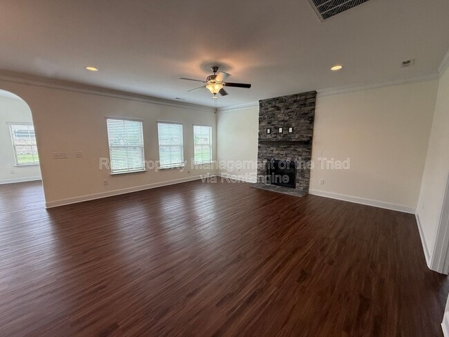 Photo - 5741 Marblehead Dr