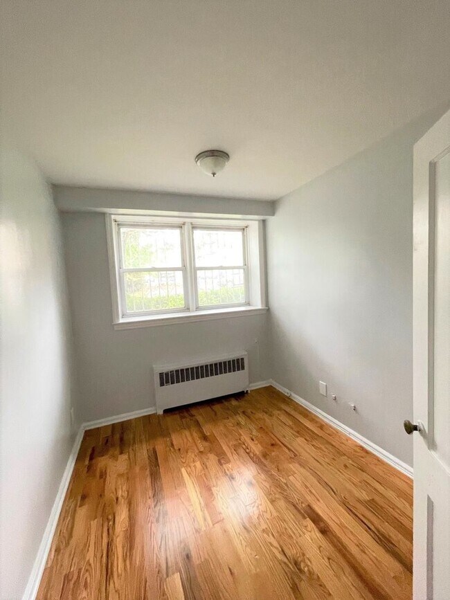 Photo - 56-Village Court Apartments, LLC