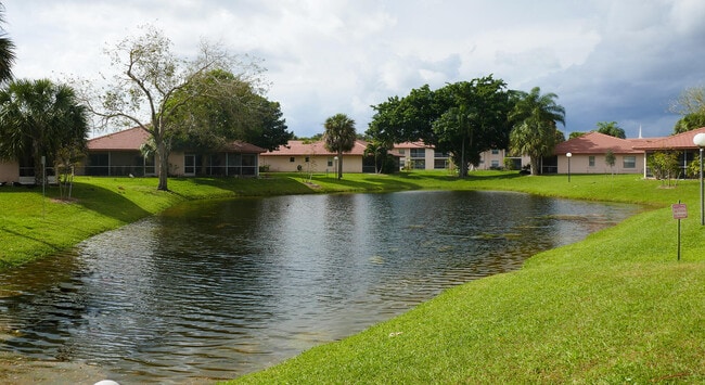 Photo - 9861 Three Lakes Cir