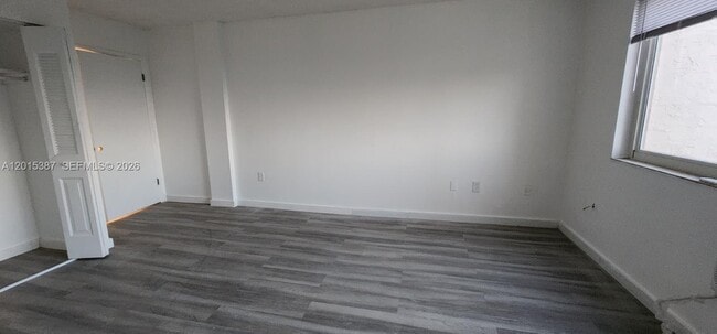 Photo - 6930 Miami Gardens Dr Unit 1-512A