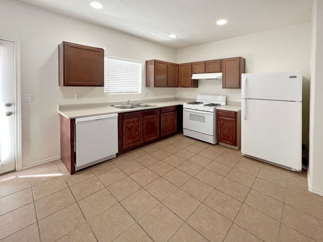 Photo - 2319-2331 N Desert Willow Ln Unit 2331