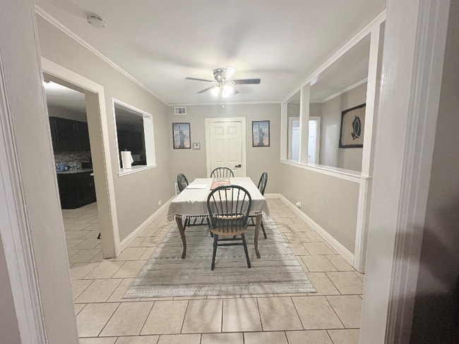 Photo - 1211 W 3rd St