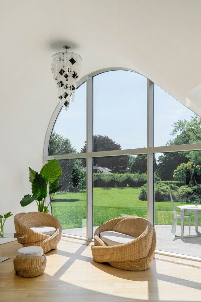 Photo - 395 First Neck Lane