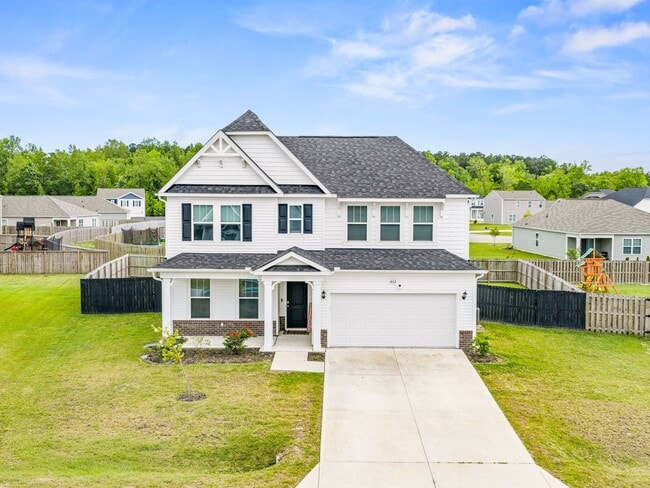 Photo - Towne Pointe Community
