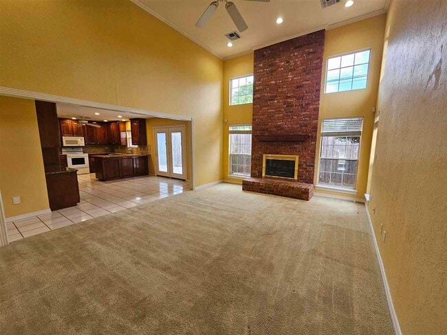 Photo - 6605 NW Willow Tree Cir