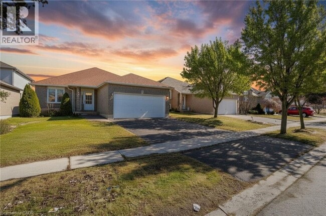 Photo - 8 Bradley Ln