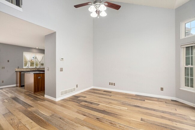 Photo - Spacious 4-Bedroom Home in District 20 wit...