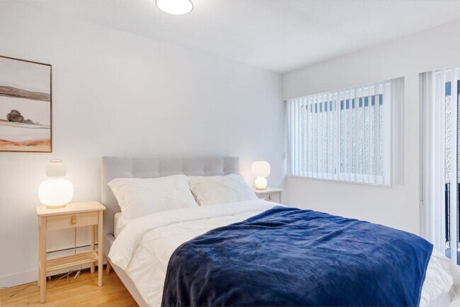 Photo - 1550 W 11th Ave Unit ID1051811P