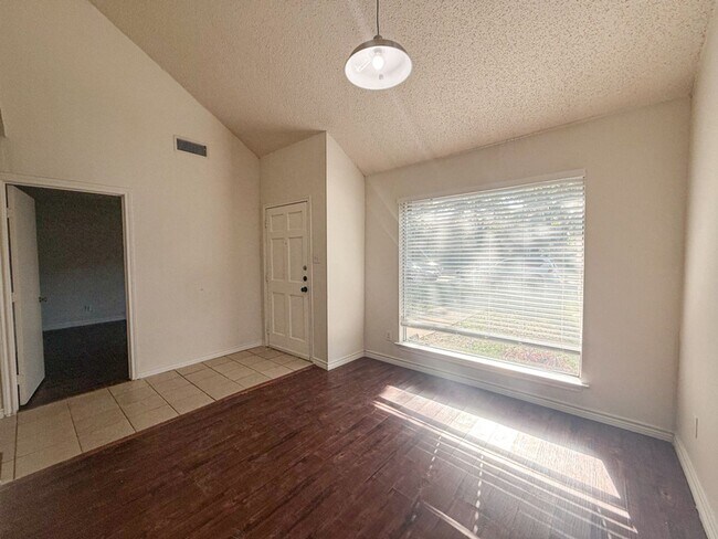 Photo - 612-614 Towne House Ln Unit 614 Towne House Ln