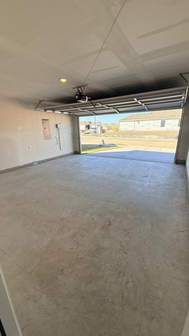 Photo - 419 Shearwater Ave