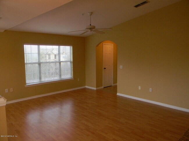 Photo - 7800 Point Meadows Dr Unit 338