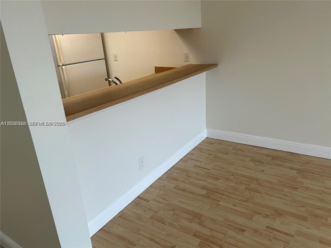 Photo - 8600 N Sherman Cir Unit 504