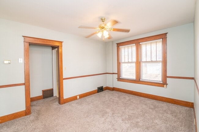 Photo - 306 Brooks St Unit 1