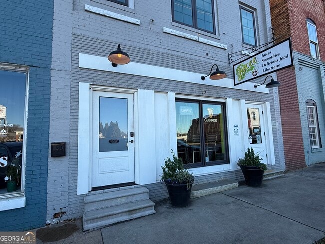 Building Photo - 95 W Franklin St