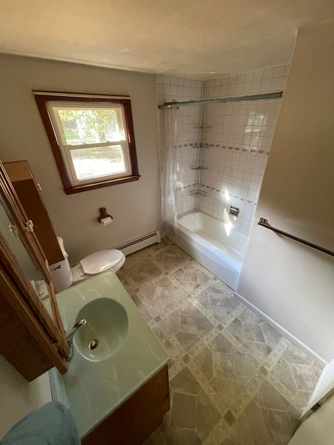 Photo - 139 Buck St
