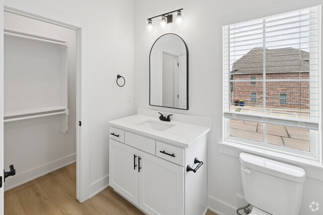 4BR, 4BA - 1,950SF - Second Bathroom