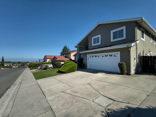 Photo - Beautiful and Spacious Two Story 4 Bed/3 Bath Home For Rent In Hercules!!!