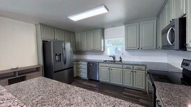 Photo - 105 NE Anderson St