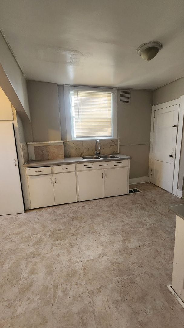 Photo - 3 Bed 1 Bath