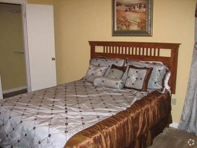 Bedroom - The Crescent at 161