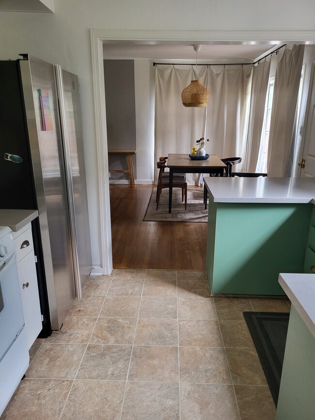 Photo - 1307 W Noble Ave