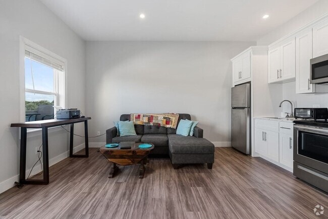 Building Photo - 163 Nantasket Ave Rental