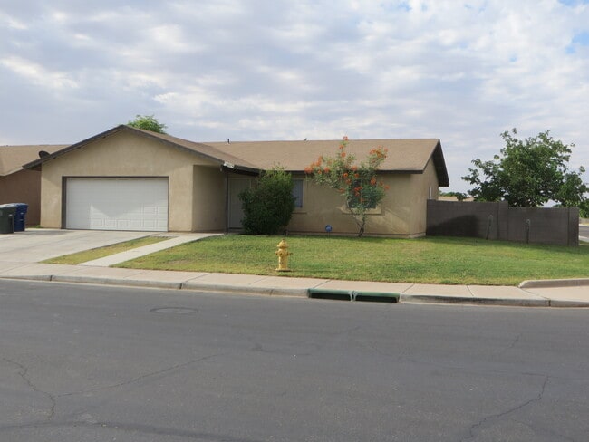 Building Photo - 2867 W 29th Ln Rental