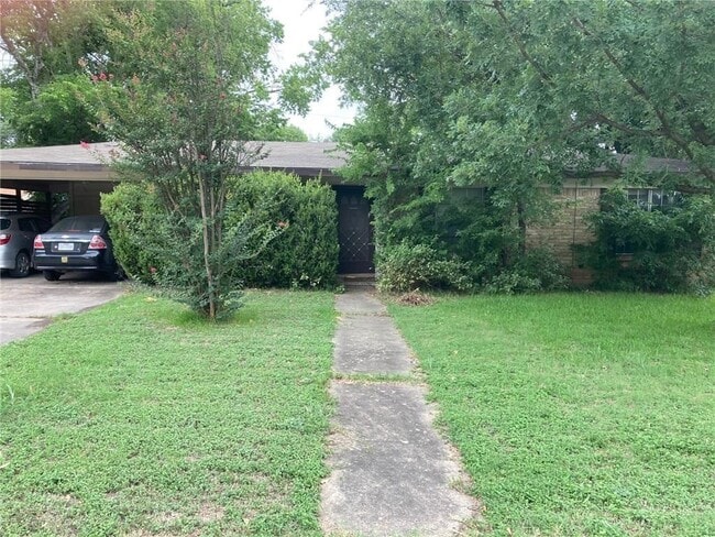 Photo - 1616 Glencrest Dr