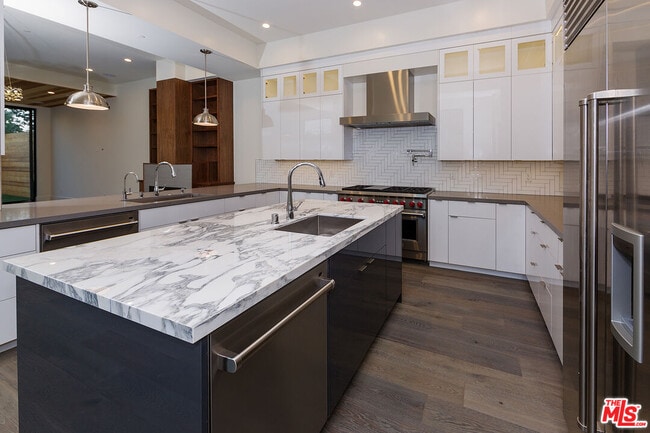 Photo - 1612 S Wooster St