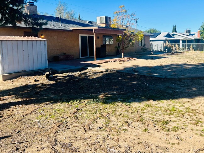 Photo - 3 bedroom 2 bathroom Home in the City of Hesperia!