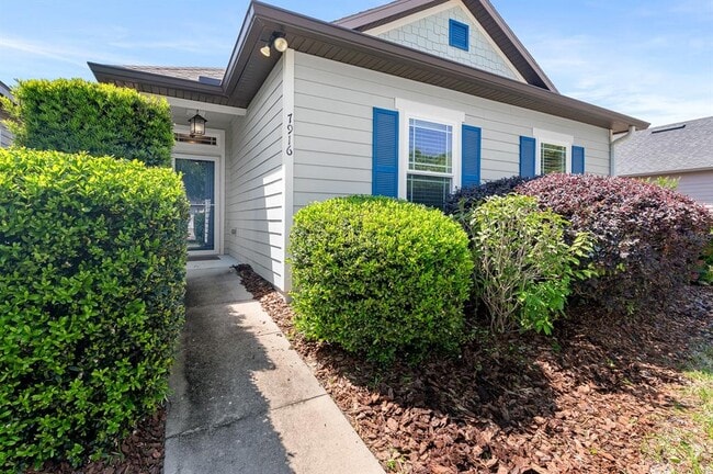 Photo - 7916 SW 80th Dr