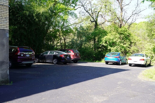 Building Photo - 3025 Clifton Ave Unit 3025-02