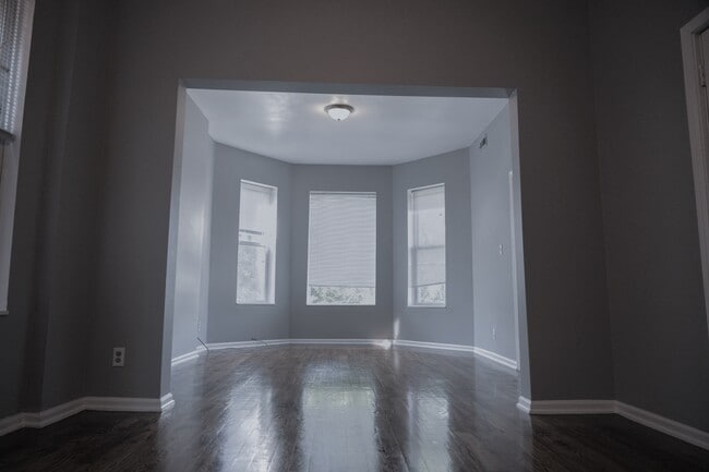Building Photo - 5711 S Ada St Unit 2