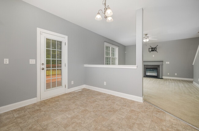 Photo - 201 Phillips Ridge Ln