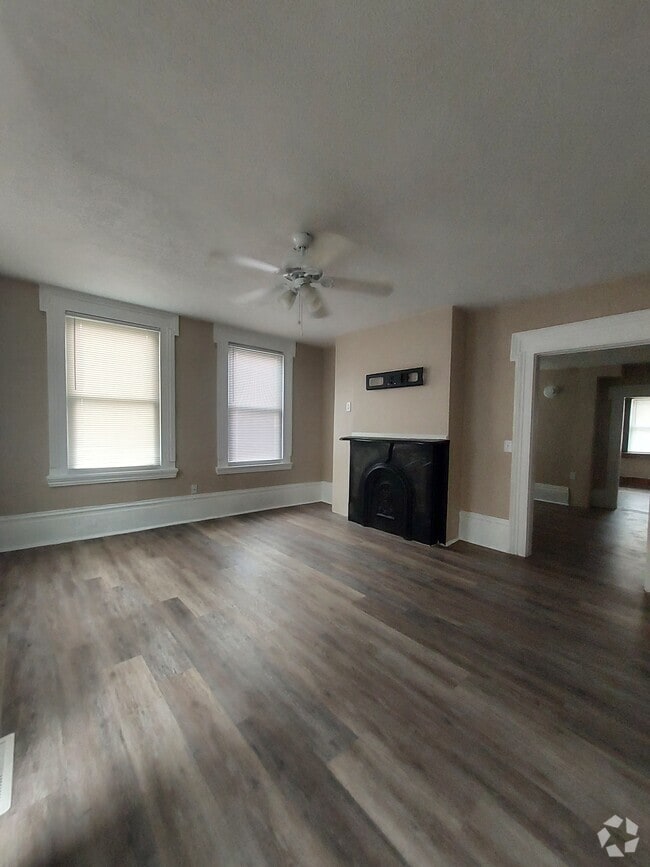 Building Photo - 401 N Mulberry St Unit A Rental