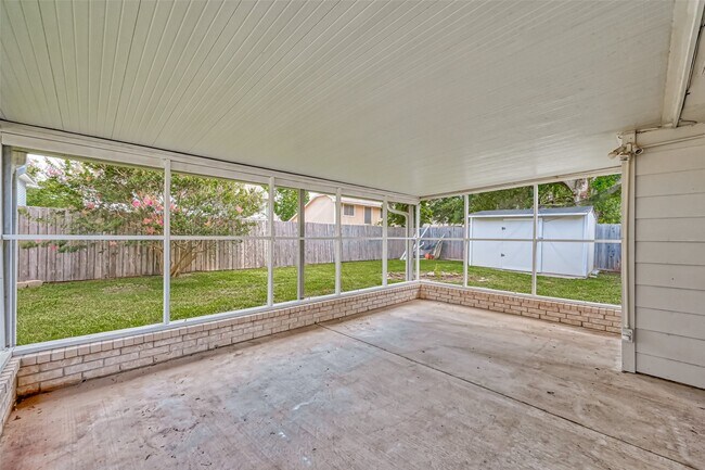 Building Photo - 22814 Stratford House Ln