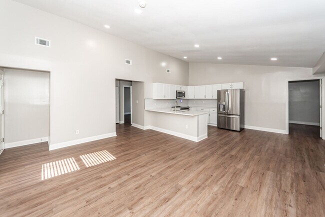 Photo - 3 Bedroom, 2 bathroom home in Moss Point - Ladson