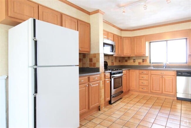 Building Photo - 99 Electric Ave Unit 1 Rental