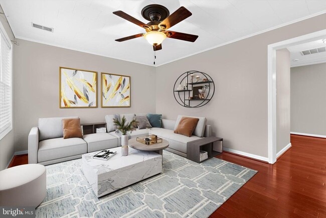 Photo - 333 Magothy Beach Rd