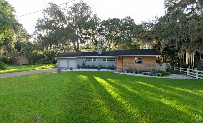 Building Photo - 1575 Irma Rd Rental