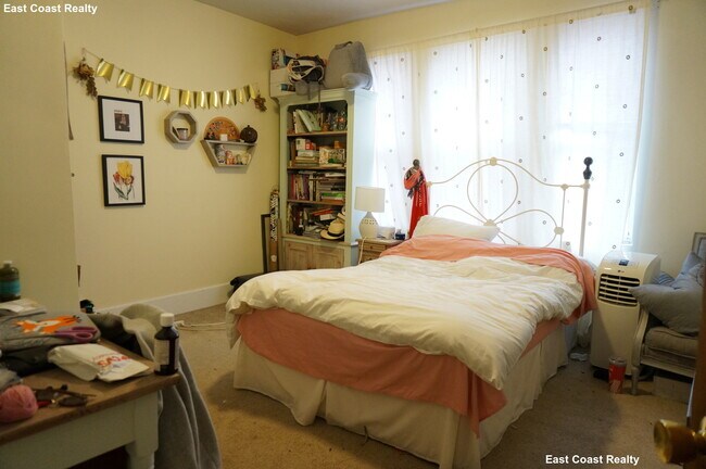 Photo - 12 Lorraine Ter Unit 3